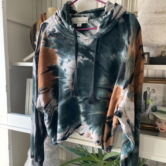 Vintage Havana Tops - VINTAGE HAVANA TIE DYE HODDED SWEATSHIRT SIZE SMALL